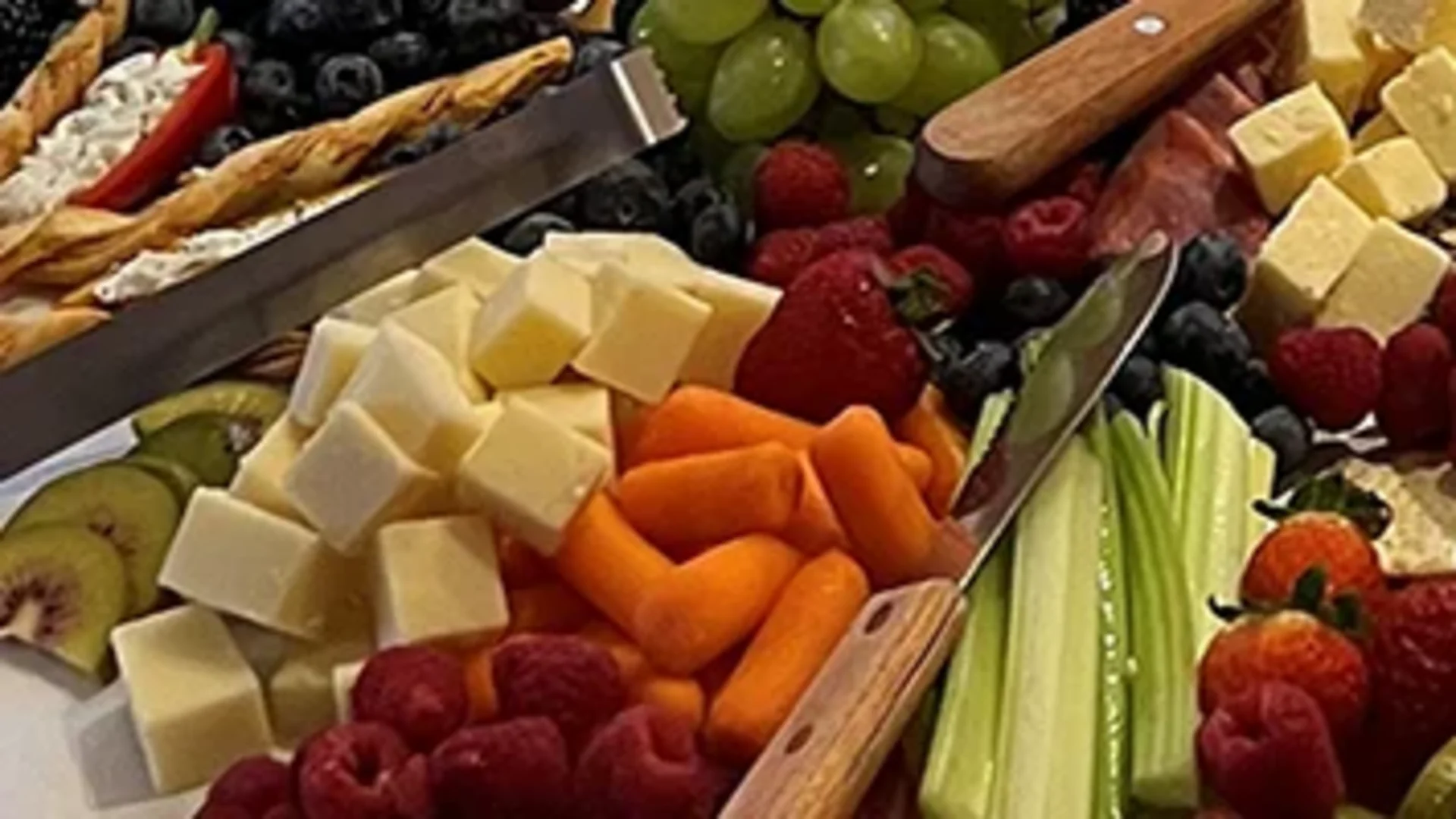 image: Host-at-the-Hall_catering_banner_940x200