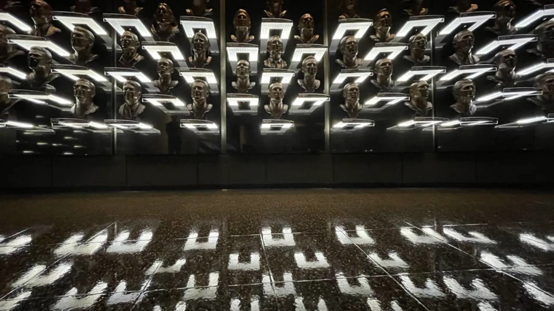 image: News Floor in 'Hall of Fame Gallery' Reflects Excellence Thumbnail
