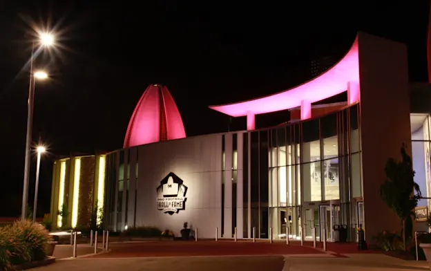 image: News Hall to Join NFL, American Cancer Society in Annual Awareness CampaignHOFPink1050web