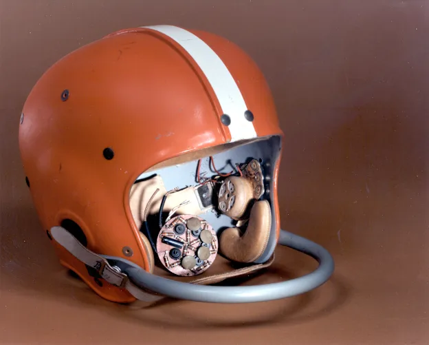 image: Slide1_Helmet