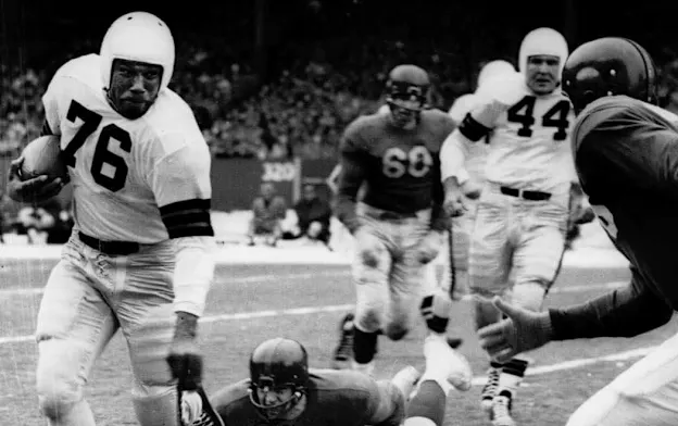 image: News Marion Motley Supporters Break Ground for StatueMotley1050Web