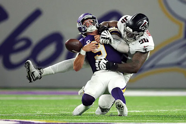 image: action_04_181_Sack and Fumble_1920x1280