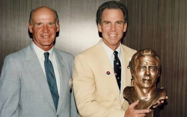 image: News Gold Jacket Spotlight: The Idol of Other Idols, Roger StaubachStaubach1050Web