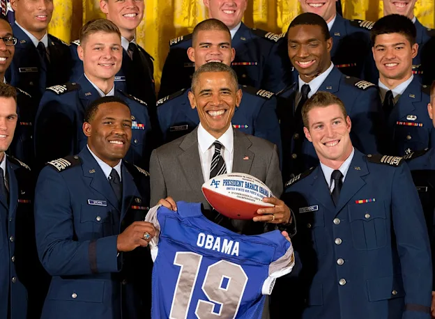 image: News FOOTBALL FAN IN CHIEF Navy-WH-Obama-Visit-1000