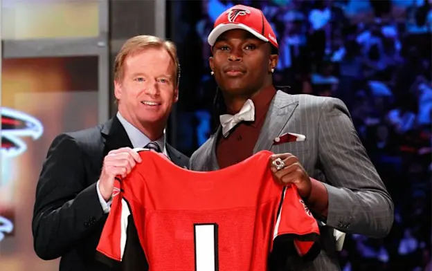 image: News The Best NFL Draft-Day Trades of All TimeRD_Draft_BR_Web