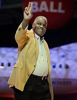 image: News Art Shell Prepares Nephew for Career in NFLshell-newphew-300