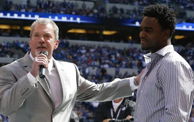 image: News Edgerrin James Selects Colts Owner Jim Irsay as PresenterJamesIrsay1050Web