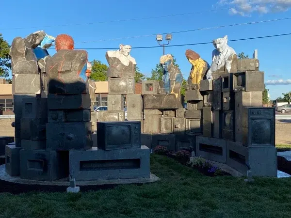 image: 9-Eleven-small-AFL600_1