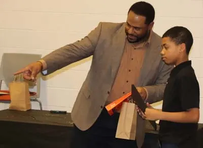 image: News Jerome Bettis: Riding the Bus to a Better Life021220_BettisChild