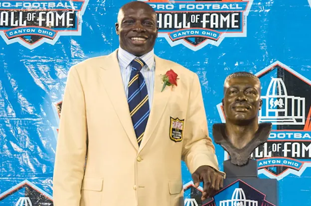 image: News HOF Village partners with Crestline and Bruce Smith on Hotel-Conference Centersmith-bruce-hotel-800