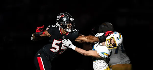 image: News Top photos of 2024 NFL season revealed in Pro Football Hall of Fame’s annual contestZach Tarrant, Houston Texans, “Wild Card Spotlight” photo, Los Angeles Chargers at Houston Texans, Jan. 11, 2025.