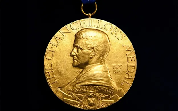 image: News PFHOF Advisory Committee Member Mary Wilson HonoredNortonMedal_1050_Web