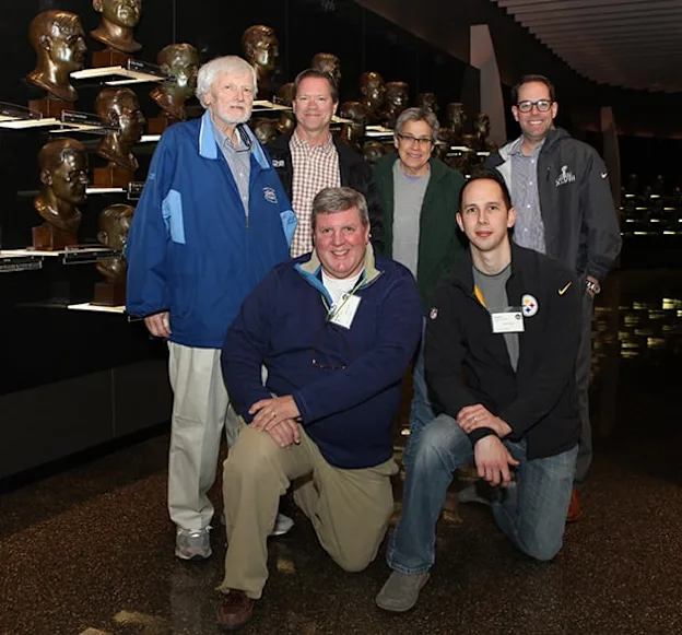 image: News 47th annual photo contestPhoto_judge_group_2-2015-630