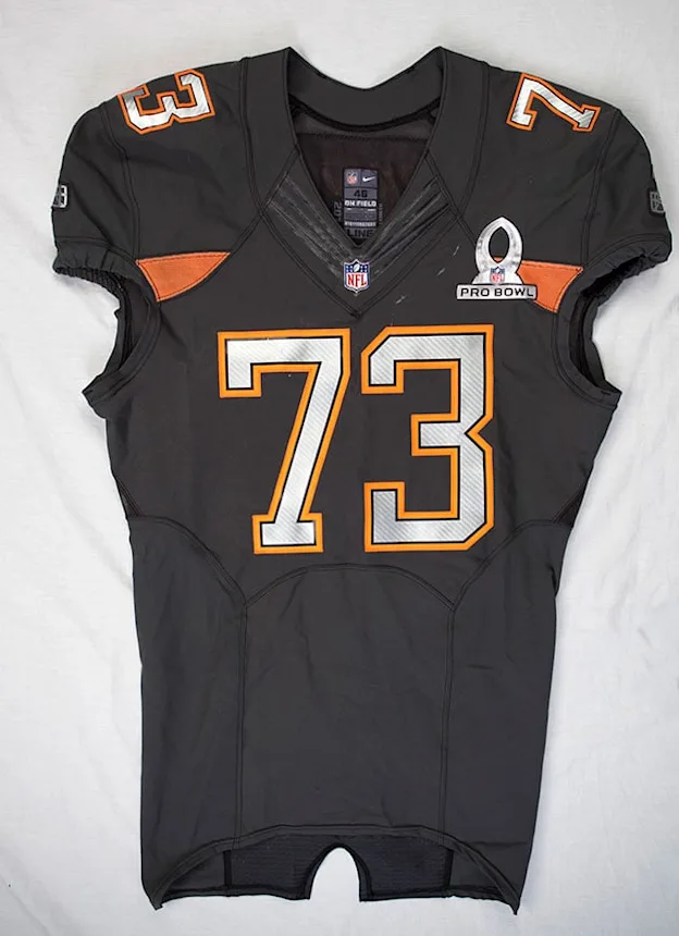 image: News Browns Joe Thomas' Pro Bowl uniform on display